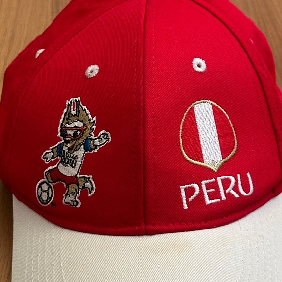 Vintage FIFA World Cup 2018 Peru Embroidered Snapback Hat - Picture 10 of 11